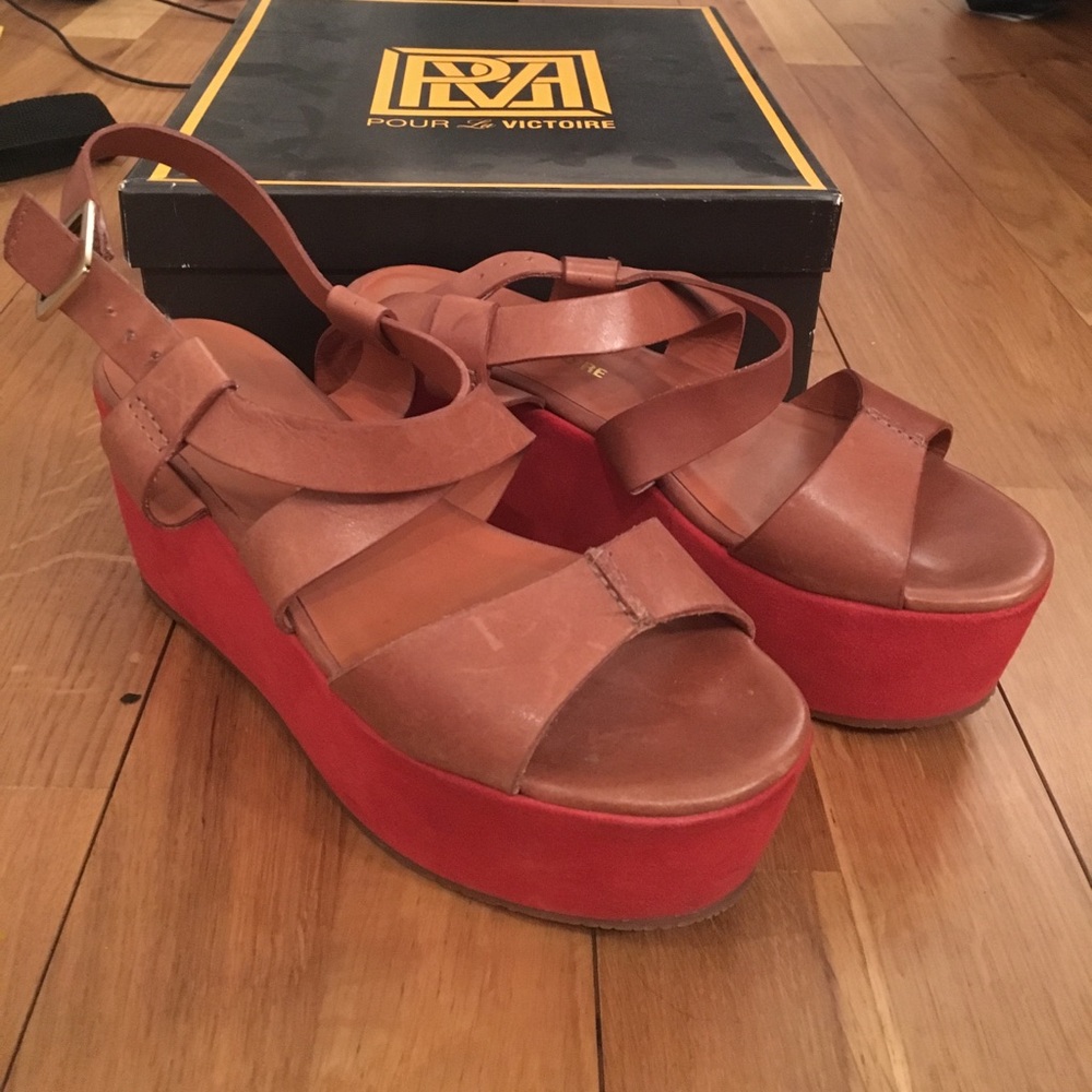 Pour La Victoire Brown Leather & Red Platform Sandals